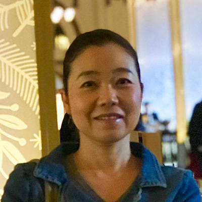 深町 優子
